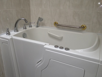 Walk in Bathtub Pricing in New Smyrna